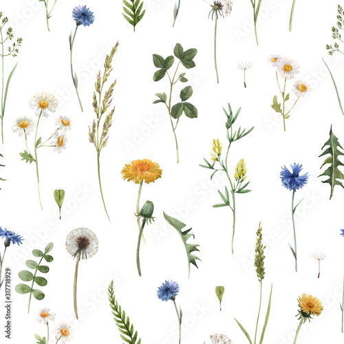 Beautiful vector floral summer seamless pattern with watercolor hand drawn fi...