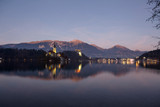 Fototapeta Na sufit - Lake Bled and the small island in the middle at sunset, Bled, Slovenia