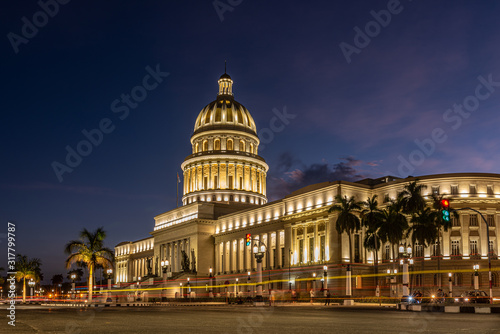 Le capitole de cuba dans la province de La Havane Wallpaper Mural