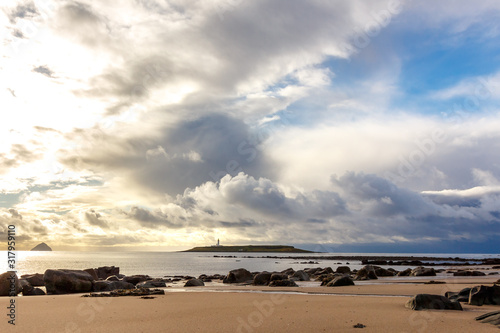 Cuadros en Lienzo Pladda and Ailsa Craig from Kildonan Beach, Isle of Arran