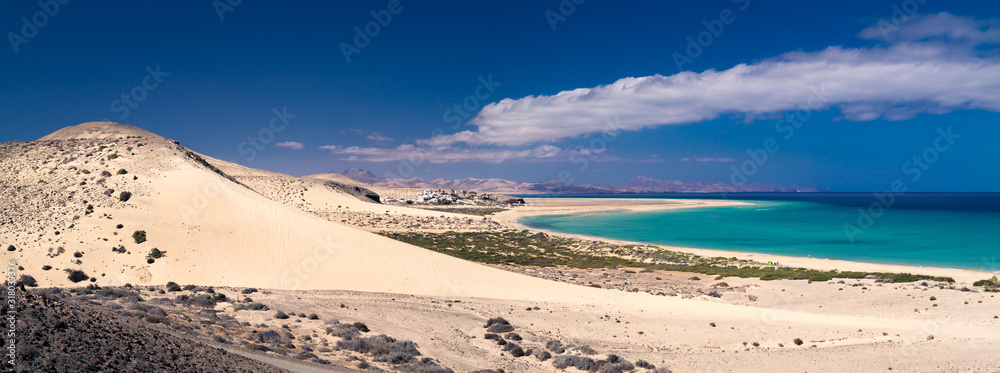 Risco del Paso auf Fuerteventura, Kanarische Inseln - obrazy, fototapety, plakaty 