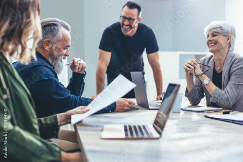Fotografía Business people smiling during a meeting