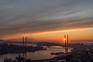 Fototapete - Vladivostok cityscape, view at sunset.