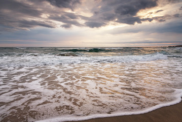 Wall Mural - Beautiful sunrise over the sea.