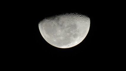 high zoom at the moon