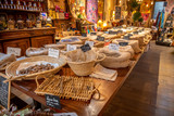 Fototapeta  - sklep ze smakołykami, Bordeaux, Francja