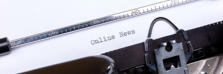Fototapete - Panoramic image. Online News - written on an old typewriter, vintage newsletter bulletin