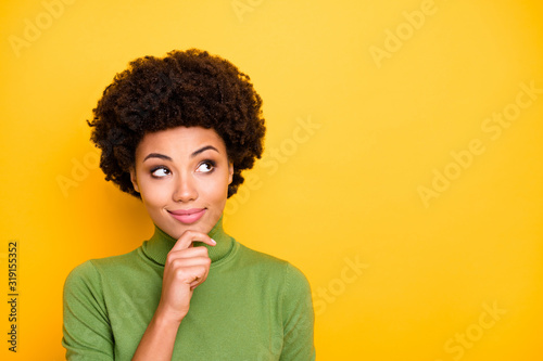 Fotomural Photo of wavy cheerful cute pretty nice girlfriend touching chin with hand isola
