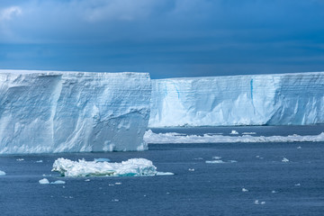 navigating among enormous icebergs, including the world's largest recorded b-15, calved from the ros