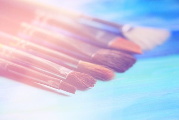 Art brushes with natural hairs for painting with paints.