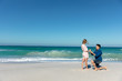 © wavebreak3 - Marriage proposal at the beach