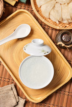 Chinese Traditional Medical Products Bird's Nest Soup On White Bowl 