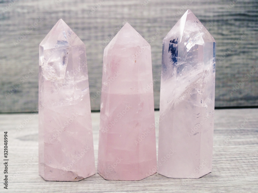 pink gem crystal quartz mineral geological background - obrazy, fototapety, plakaty 