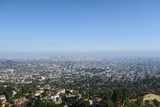 Fototapeta Nowy Jork - Panoramic view of LA downtown and suburbs from the beautiful Griffith Observatory in Los Angeles