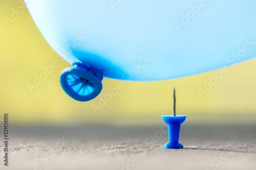 Burst your bubble thumbtack and balloon background Tableau sur Toile