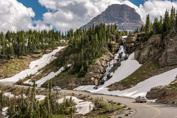 Wall Mural - Going-to-the-Sun Road is a scenic mountain road in the Rocky Mountains of the western United States, in Glacier National Park in Montana