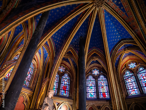 Fotomural Sainte Chapelle Interior Decor or Holy Chapel, in the courtyard of the royal