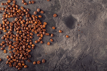 Poster - Ground coffee and coffee beans on old cafe table.