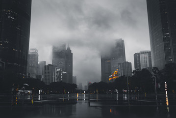 city in a cloudy day