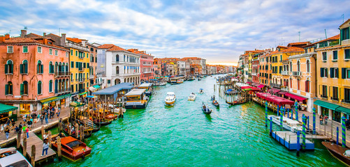Fototapete - Grand Canal and Venice city, view from Rialto bridge