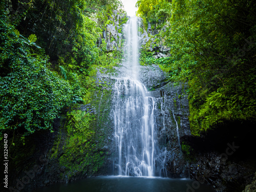 Dekoracja na wymiar  maui-hawaii-hana-highway-wailua-falls-niedaleko-lihue-kauai-droga-do-hany-laczy-kahului