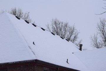 Canvas Print - snowy roof