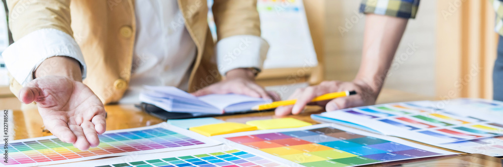 Professional Creative architect graphic desiner occupation choosing the ...