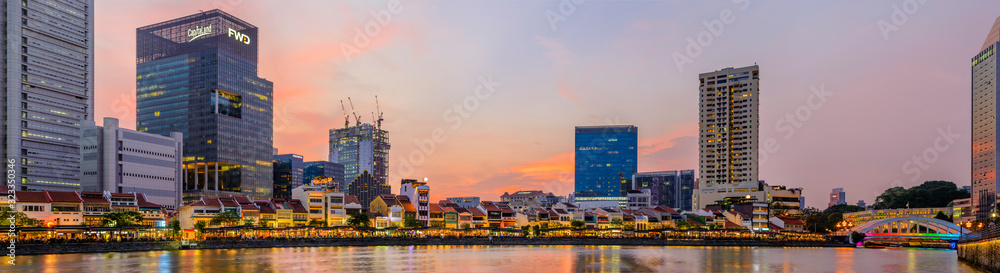 View of central district from Boat Quay and Clarke Quay, during sunset, Singapore 2019 - obrazy, fototapety, plakaty 