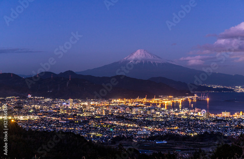 日本平から夕方の清水港と紅富士 Buy This Stock Photo And Explore Similar Images At Adobe Stock Adobe Stock 日本平から夕方の清水港と紅富士 Buy This Stock Photo And Explore Similar Images At Adobe Stock Adobe Stock