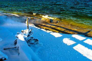 Wall Mural - WEST THUMB GEYSER BASIN ON YELLOWSTONE LAKE