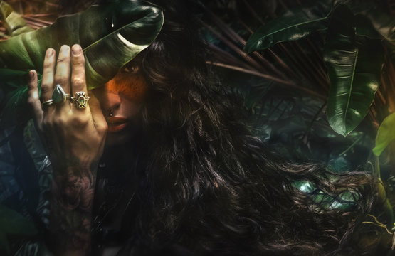 Fototapete - Portrait of fairy woman at enchanted  forest