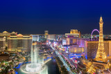 Fototapeta Las - Las Vegas strip as seen at night	
