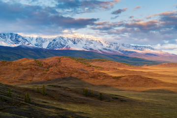 Wall Mural - Morning in the Kurai steppe, the Moon over the North Chuysky ridge. Kosh-Agachsky District, Altai Republic, Russia