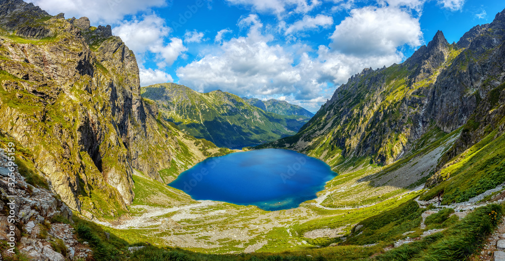 Morskie Oko lake in polish Tatra Mountains, Poland - obrazy, fototapety, plakaty 