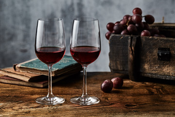 Glass red wine cup