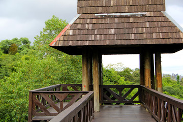 Canvas Print - wooden bridge in the park