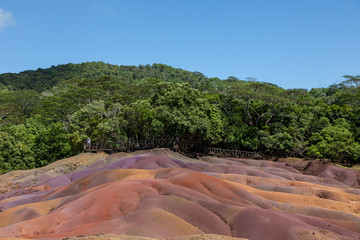 Fototapete - Siebenfarbige Erde in Chamarel auf der Insel Mauritius