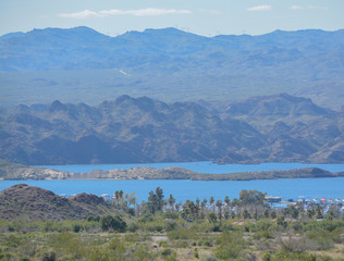 Wall Mural - A view of Katherine Landing at the border of Arizona and Nevada on Mohave Lake. Lake Mead National Recreation Area, Mohave County, Arizona USA