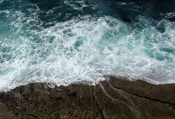 Wall Mural -  sea waves and rocks