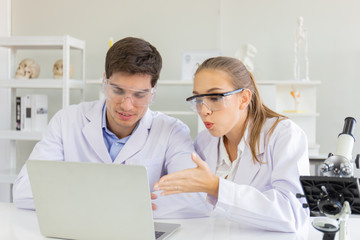 Poster - The concept of health care researchers, researchers working in biological science laboratories, young research scientists and male supervisors