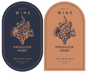 Wall Mural - set of two vector wine labels with hand-drawn bunch of grapes and calligraphic inscription in retro 
