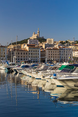 Wall Mural - Old Port and Basilica of Notre Dame - Marseille France