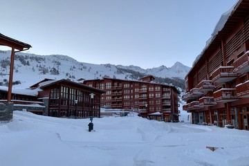 Wall Mural - Les Arcs