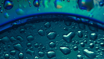 Aufkleber - Close up beautiful colored water drops on a cd disk background.
