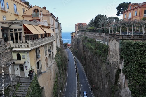 Sorrento - Via Luigi De Maio da Piazza Tasso Poster Mural XXL