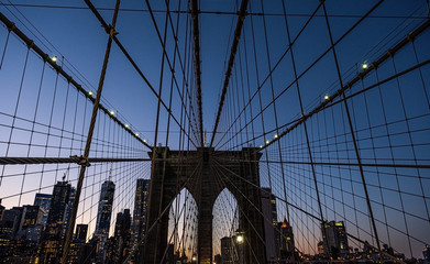  Brooklyn bridge at night