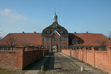 Canvas Print - beautiful gate house at the Hasselburg manor estate