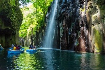 Wall Mural - 新緑写真　滝の風景 　壮大で絶景の高千穂峡 　日本　宮崎県　Fresh green photography Spring season: magnificent and scenic Takachiho Gorge Gokasegawa Gorge, a national scenic spot and natural monument Japan Miyazaki Takachiho Gorge