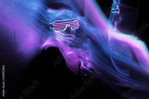 freezlight portrait, new art direction, long exposure photo without photoshop, l Tableau sur Toile