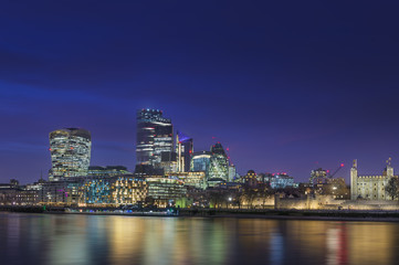 Wall Mural - The nighttime atmosphere of the European capital, London, UK